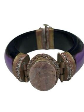 Vintage Bone and Onyx
Cuff Bangle Bracelet
Women's OS Black Purple Brass Accents